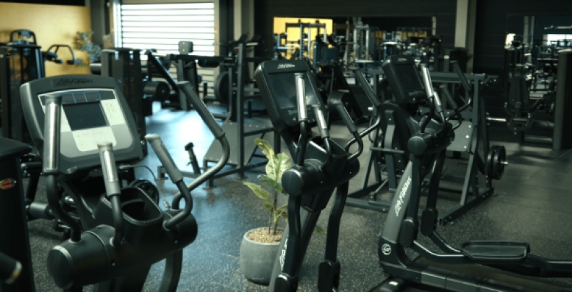 Crosstrainere i træningsområdet hos Gym & Fit 4 U i Aars